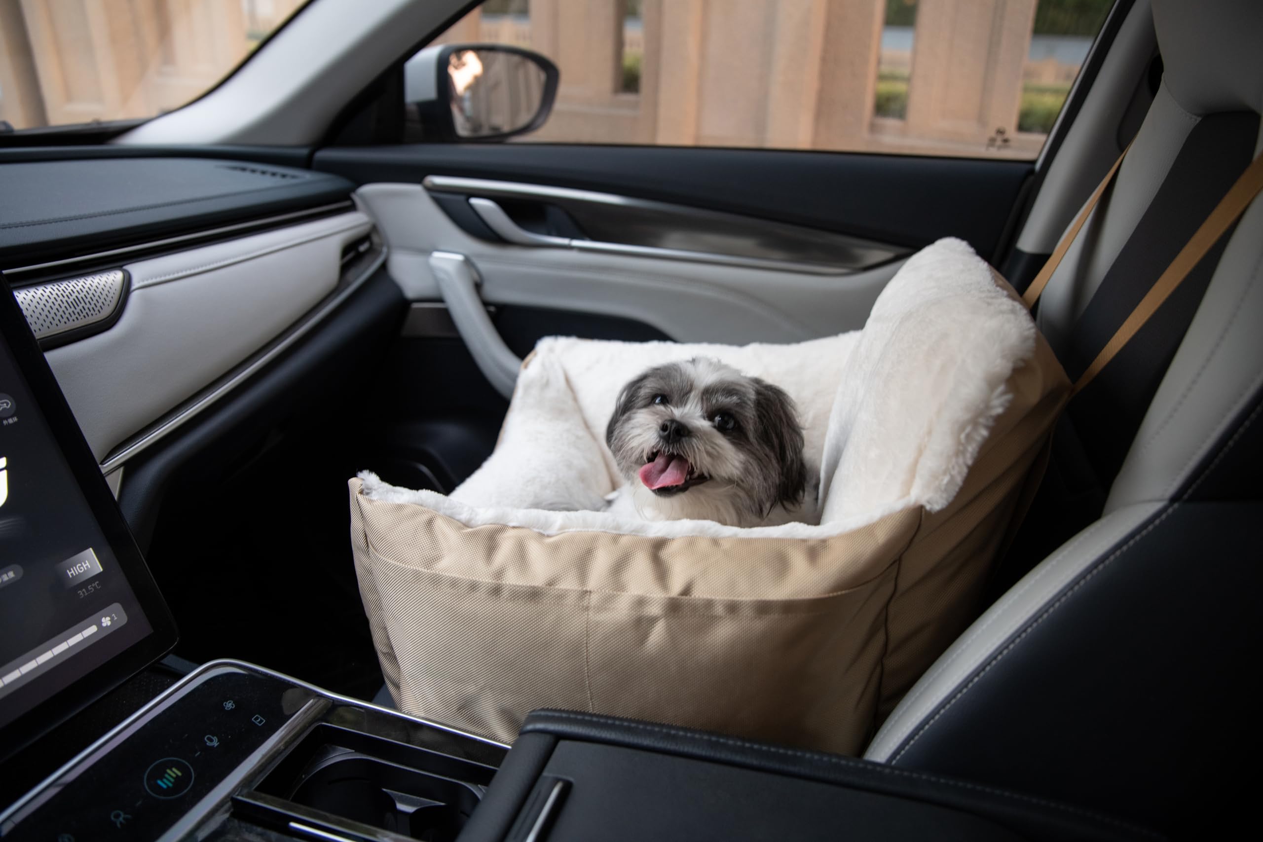 voyager-dog-car-seat-for-small-dogs-and-cats-up-to-20-lbs image 2