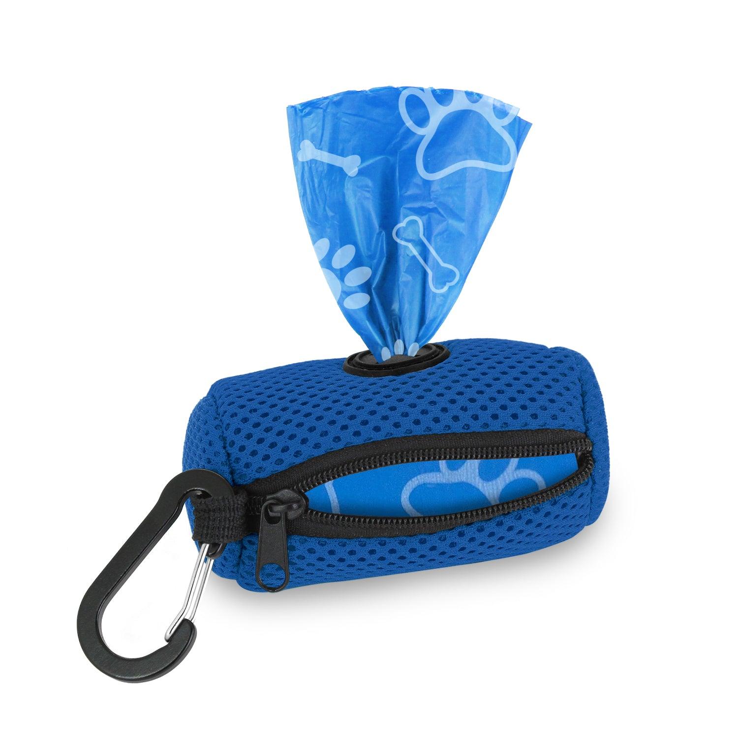 voyager-reflective-leash-with-waste-bag-dispenser image 5