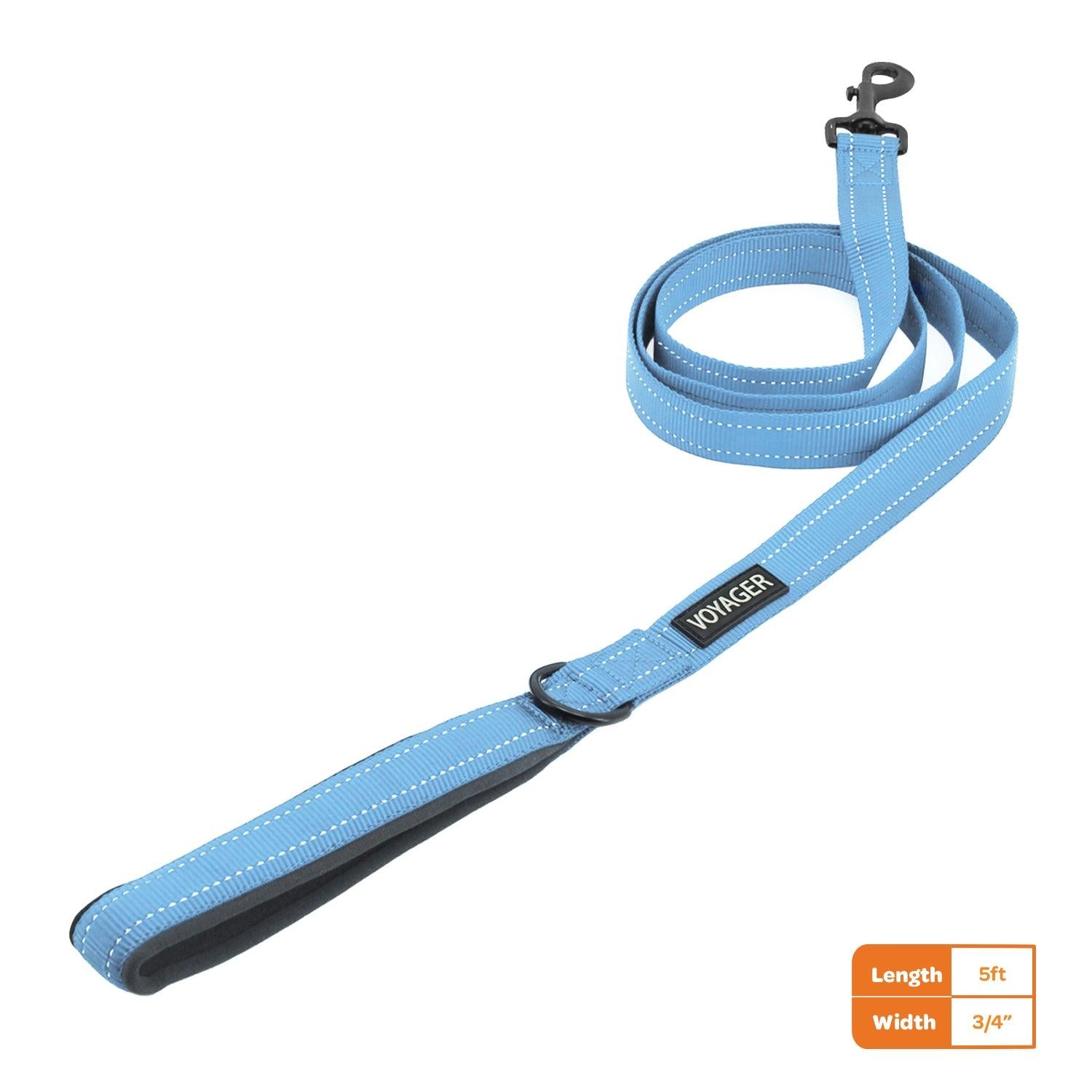 voyager-reflective-leash-with-waste-bag-dispenser image 3