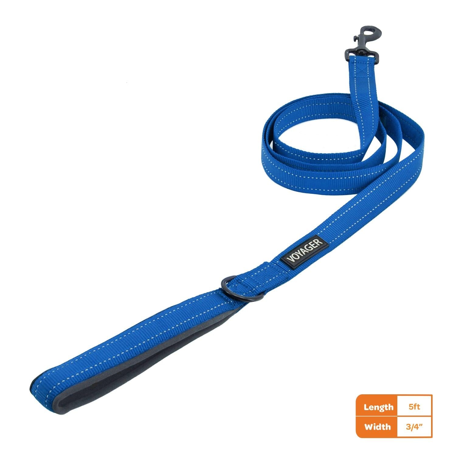 voyager-reflective-leash-with-waste-bag-dispenser image 6